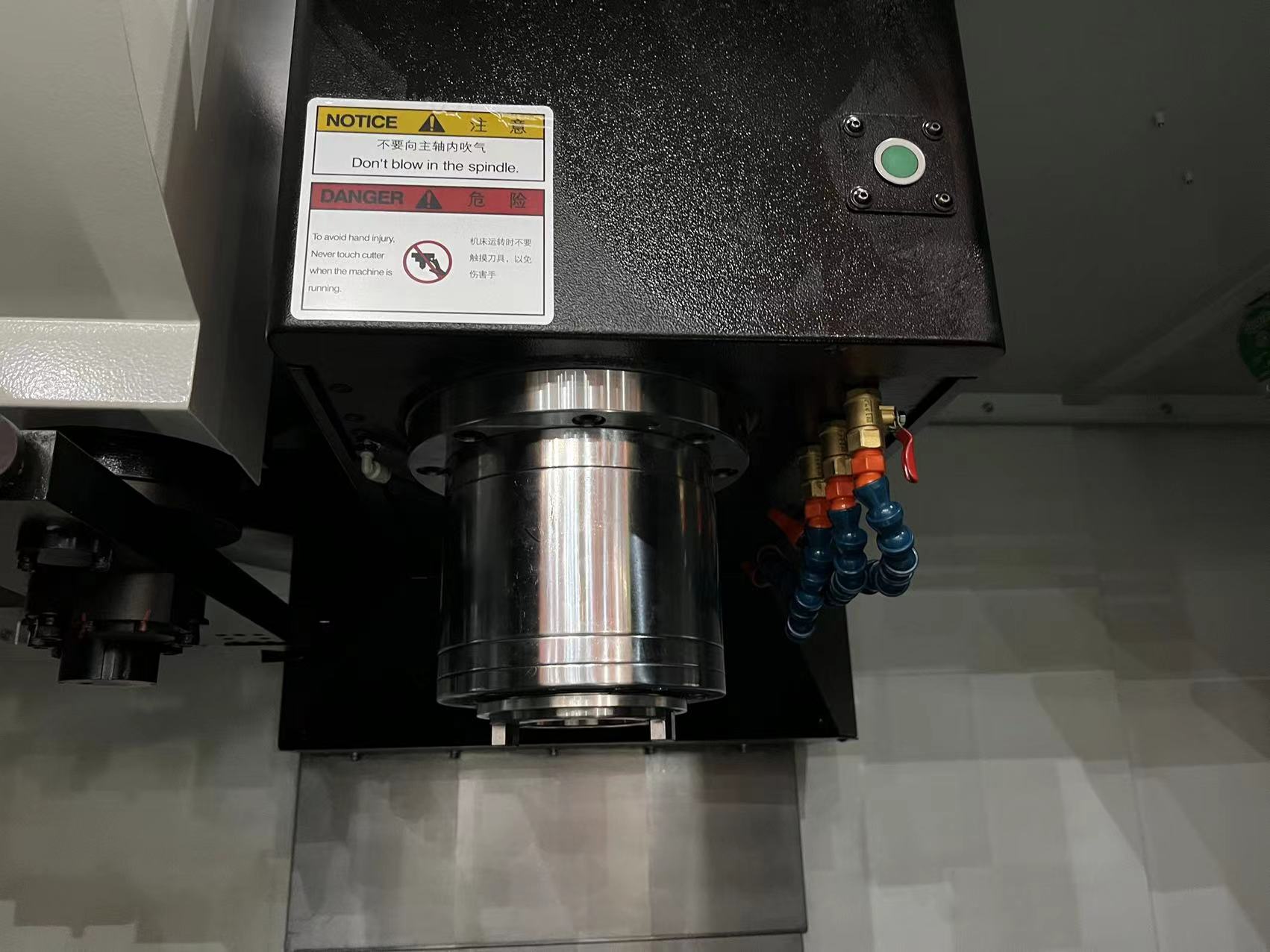 Vertikal bearbetningscenter MVL1270E