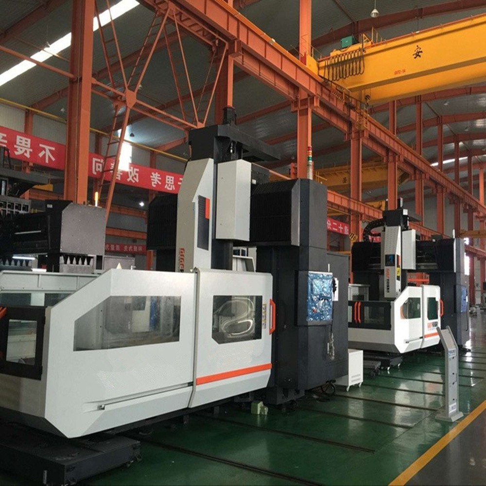 Centro di lavoro a portale GMF3015B