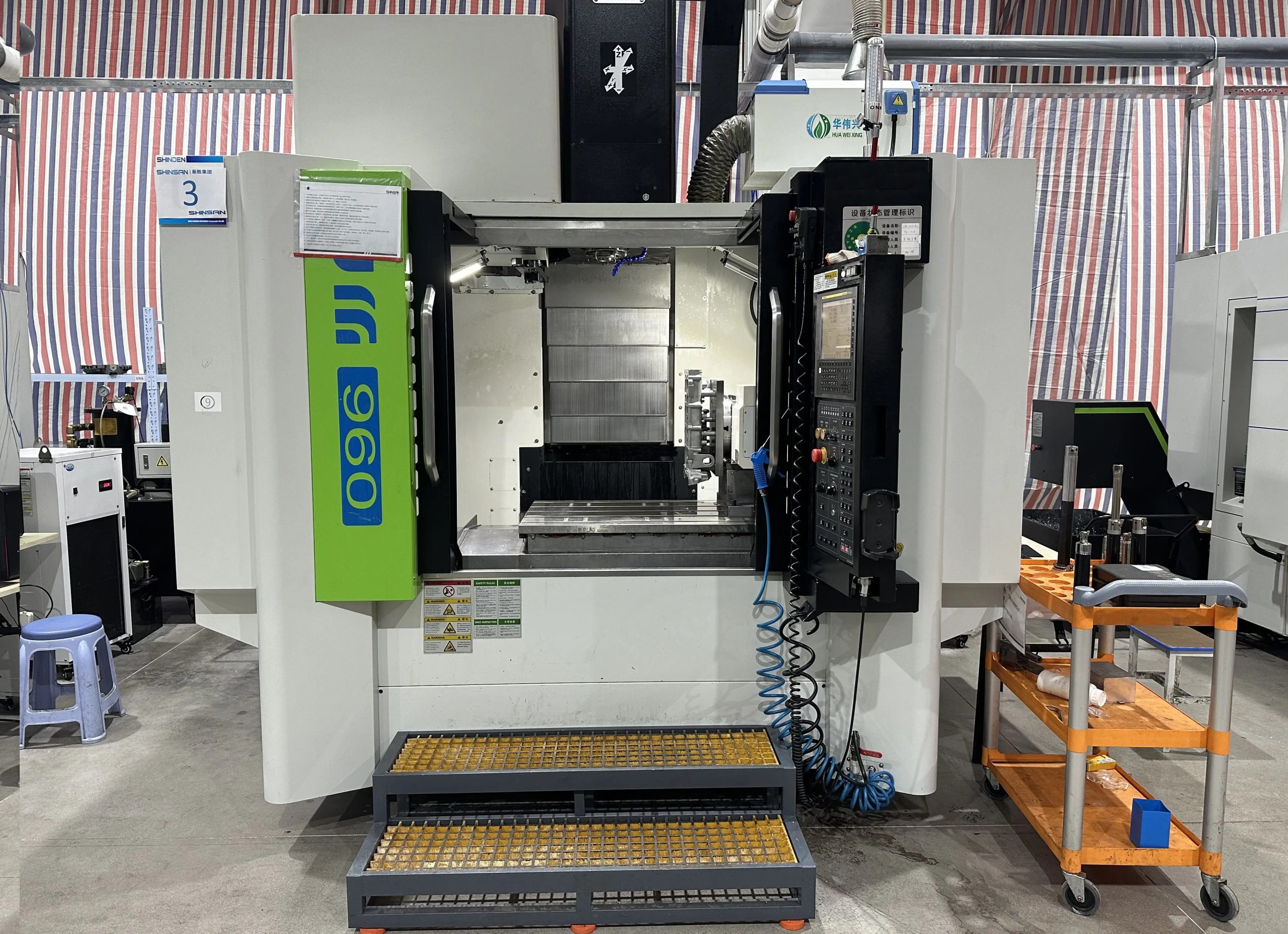 Centro di lavorazione stampi verticale ad alta velocità VM960