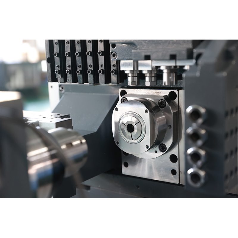 مخرطة CNC ذات محور دوران مزدوج DRC RC926: دقة عالية للإنتاج الروسي