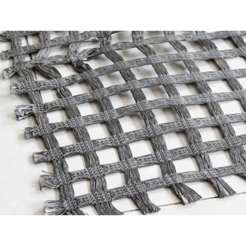 Основовязаная полиэфирная георешётка