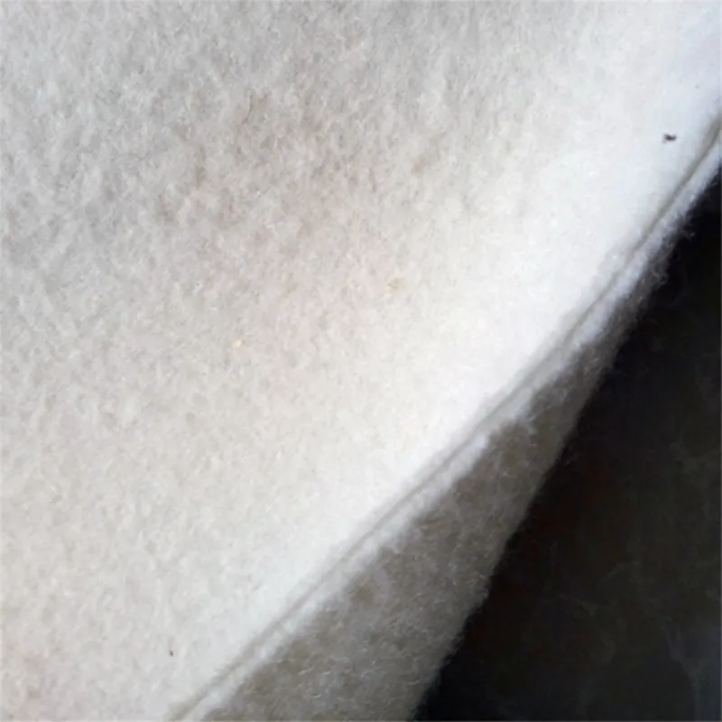 Филаментная композитная геомембрана