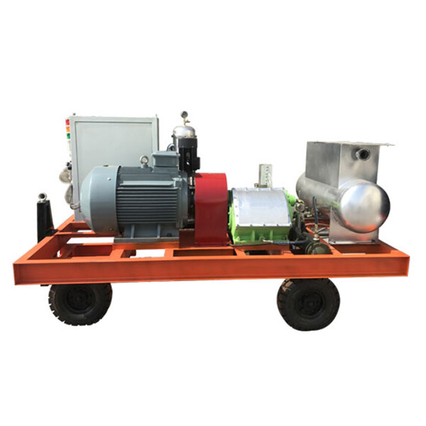 Сверхвысоконапорные водоструйные очистительные машины