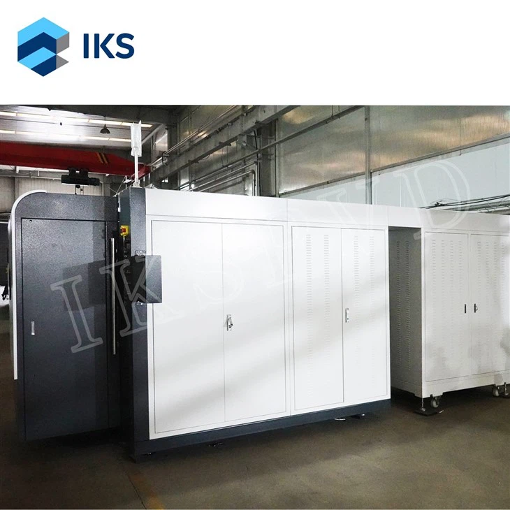 Машина для вакуумного нанесения покрытия на пресс-формы