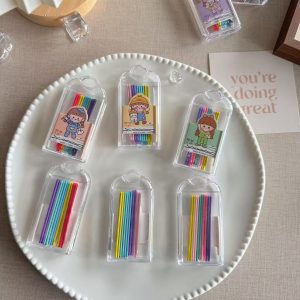 Маленькие заколки с мультяшным дизайном