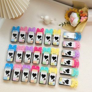 Маленькие заколки с мультяшным дизайном