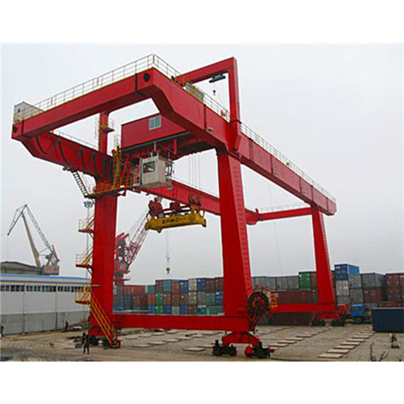 Железнодорожный контейнерный козловой кран