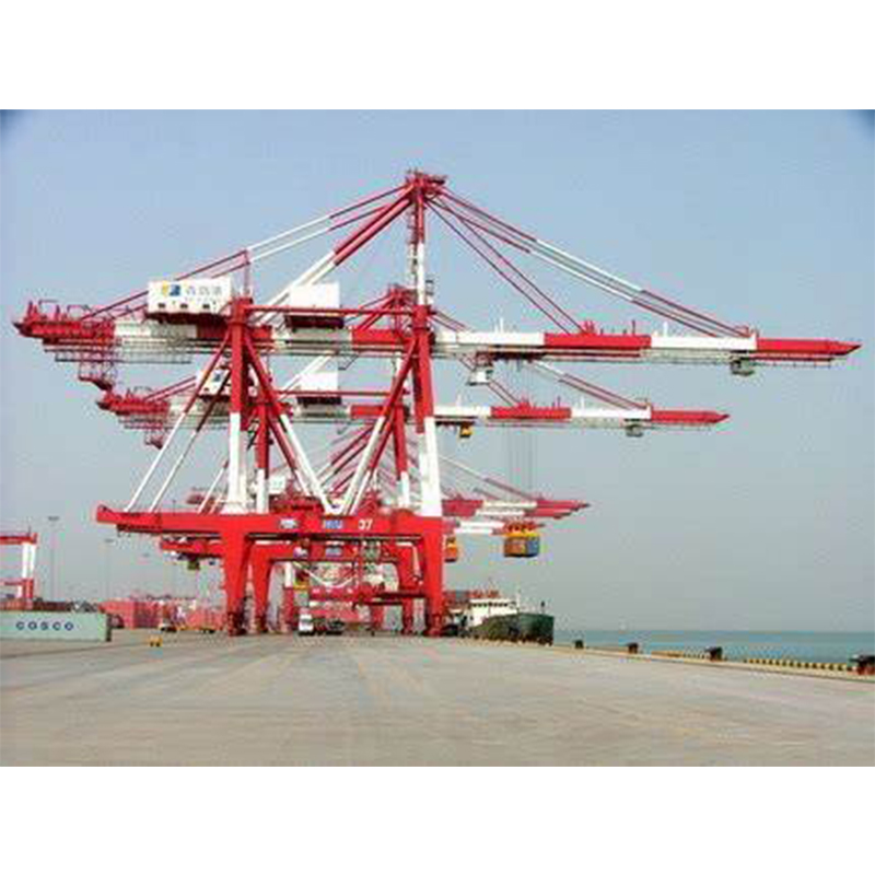 Портовый контейнерный кран