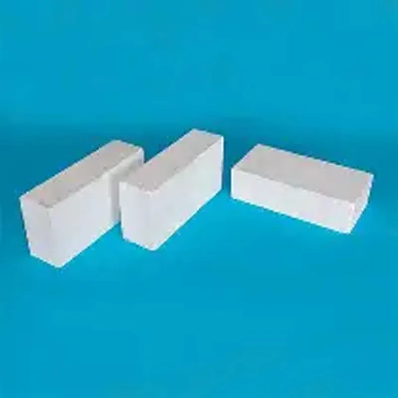 Керамический огнеупорный кирпич