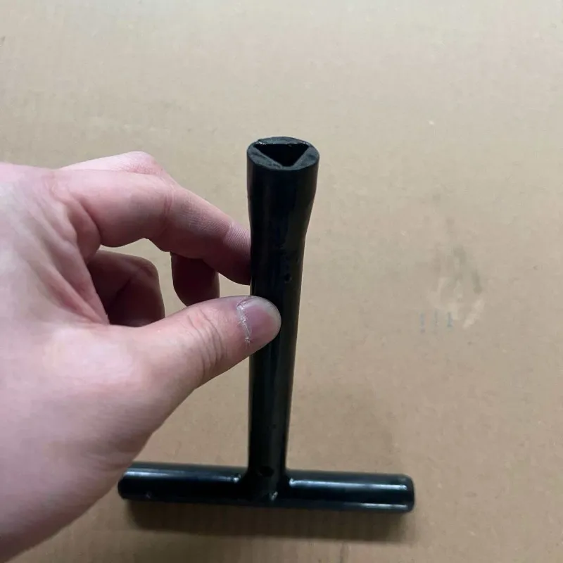 Запорный фланцевый поворотный затвор