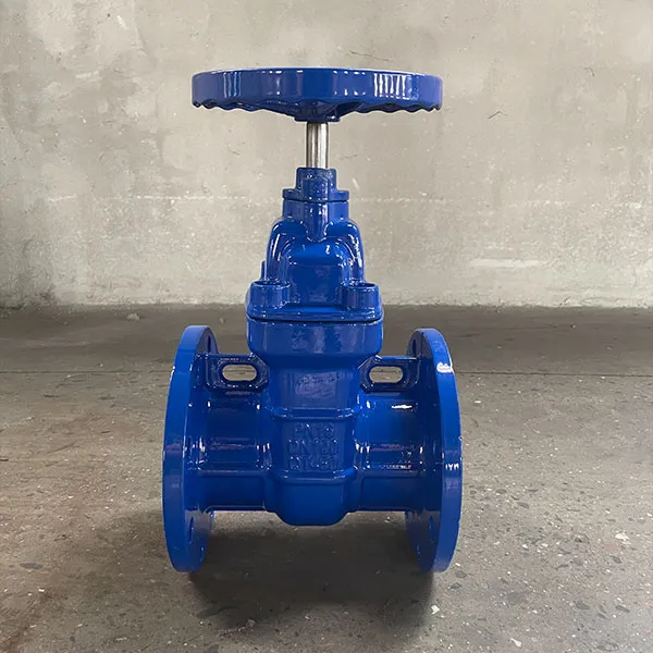 Фланцевая задвижка с жестким уплотнением