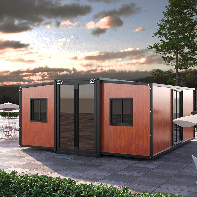 Дом-трансформер с двухстворчатыми раздвижными крыльями