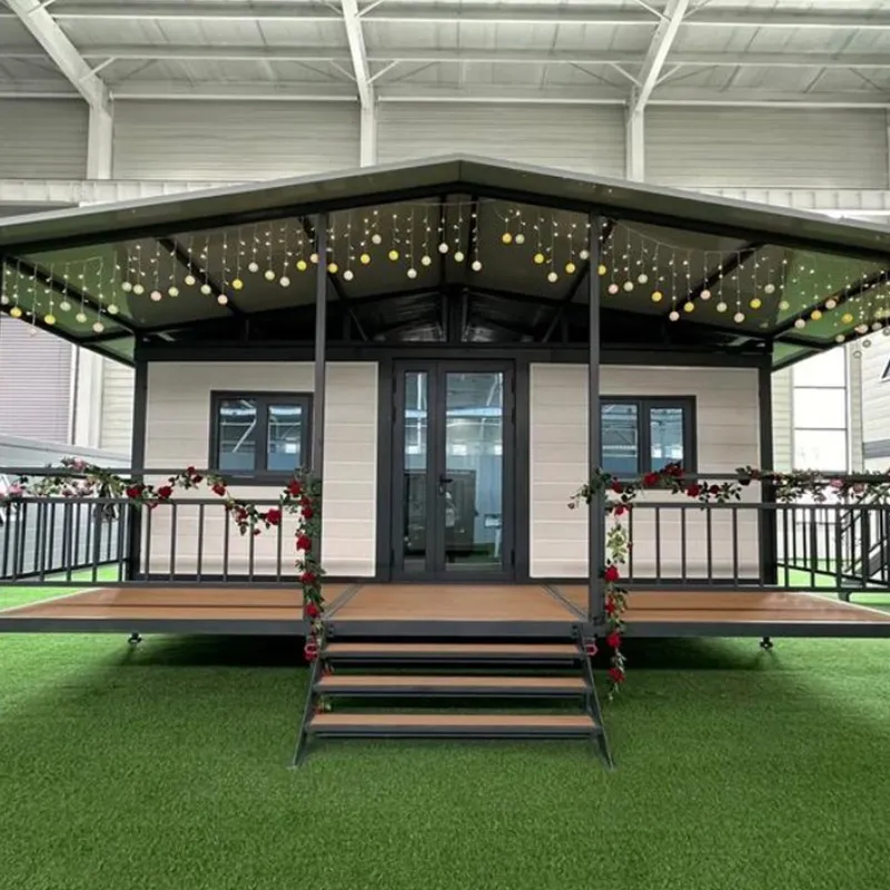 Дом-трансформер с двухстворчатыми раздвижными крыльями отвечает потребностям в многофункциональном пространстве