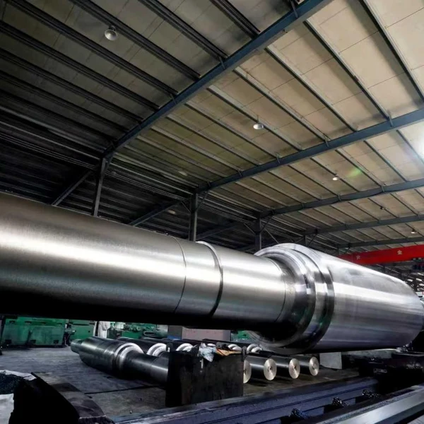 Опорные валки из кованой стали Liaoning Haibao Roll Cr5 и опорные валки из литой стали Cr4 поставляются партиями.