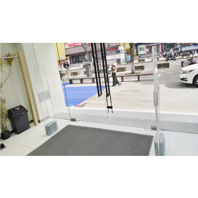 Двухчастотные противокражные ворота AM&RFID: Интеллектуальная система безопасности для розничной торговли одеждой.