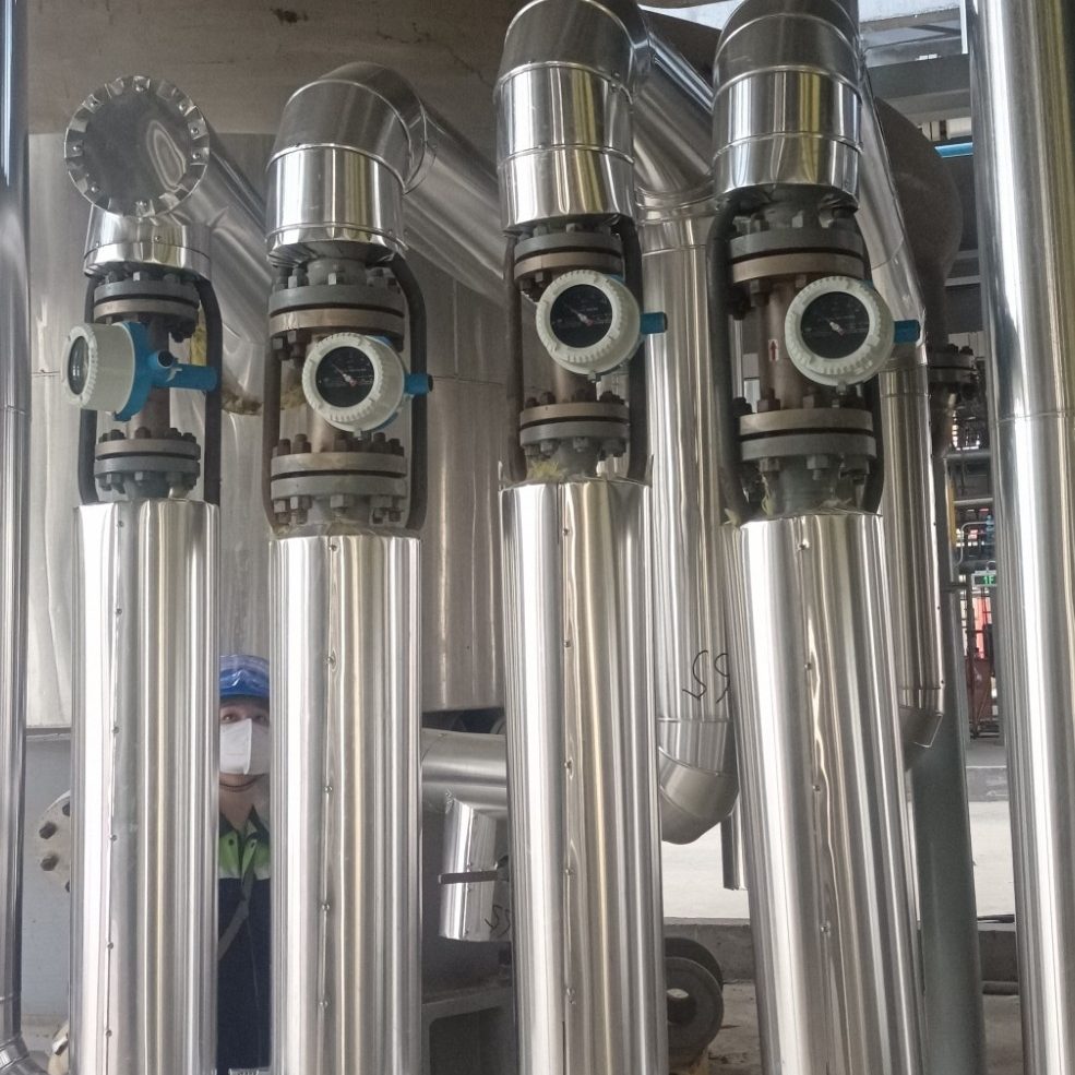 Применение поплавкового расходомера с металлической трубкой MF1-M2 в поликремниевом производстве: Надёжность мониторинга и удаленный сбор данных