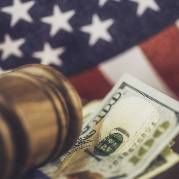 Конгресс США принял закон о санкциях против России; положения о вторичных пошлинах вызвали споры