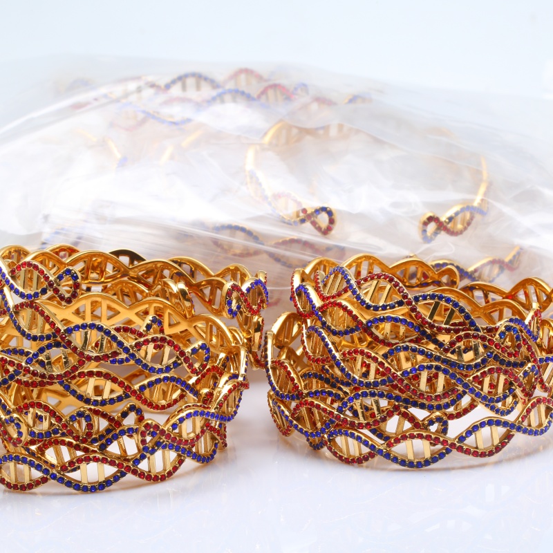 Браслет из нержавеющей стали