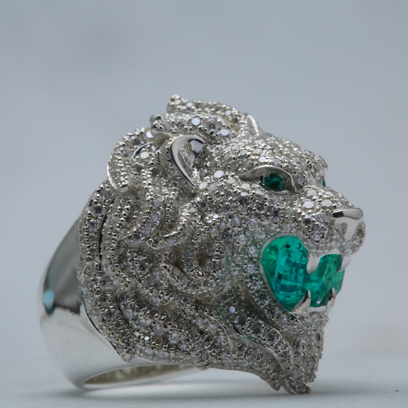 Кольцо со львом из серебра 925 пробы