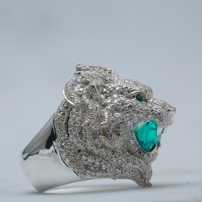 Кольцо со львом из серебра 925 пробы