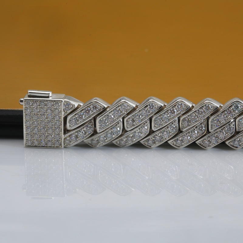 Браслет из серебра 925 пробы