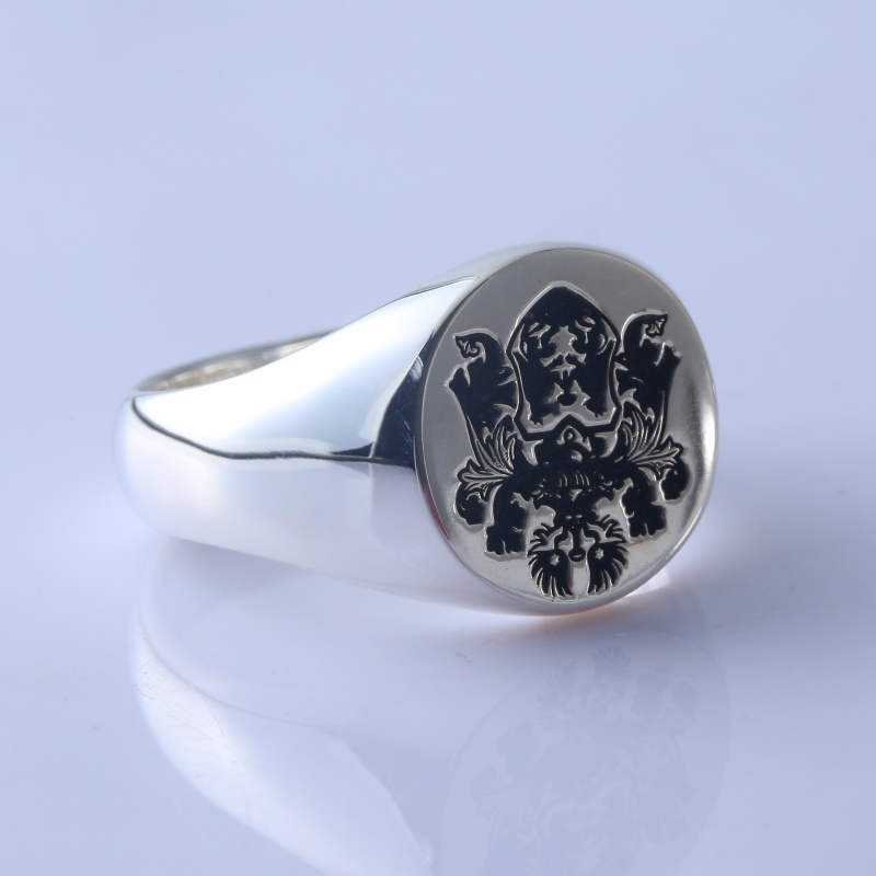 Серебряное кольцо-печатка