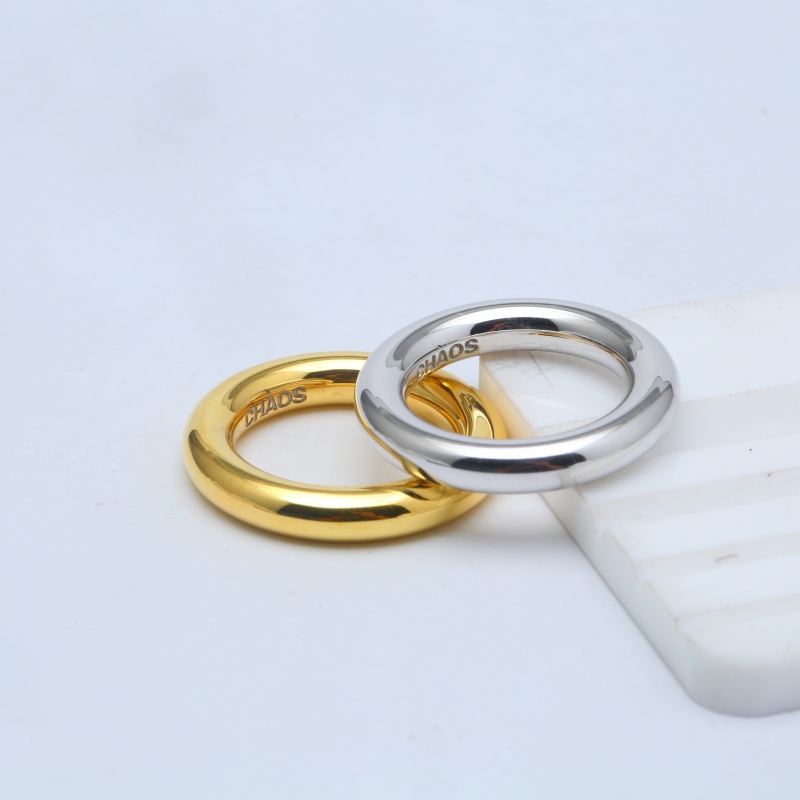 Двухцветное многослойное кольцо