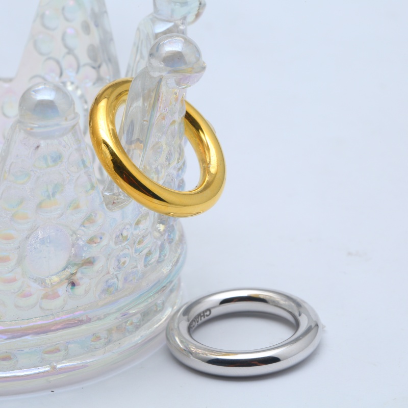 Двухцветное многослойное кольцо