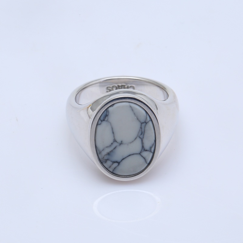 Кольцо-печатка из серебра с золотым покрытием и белой сосной