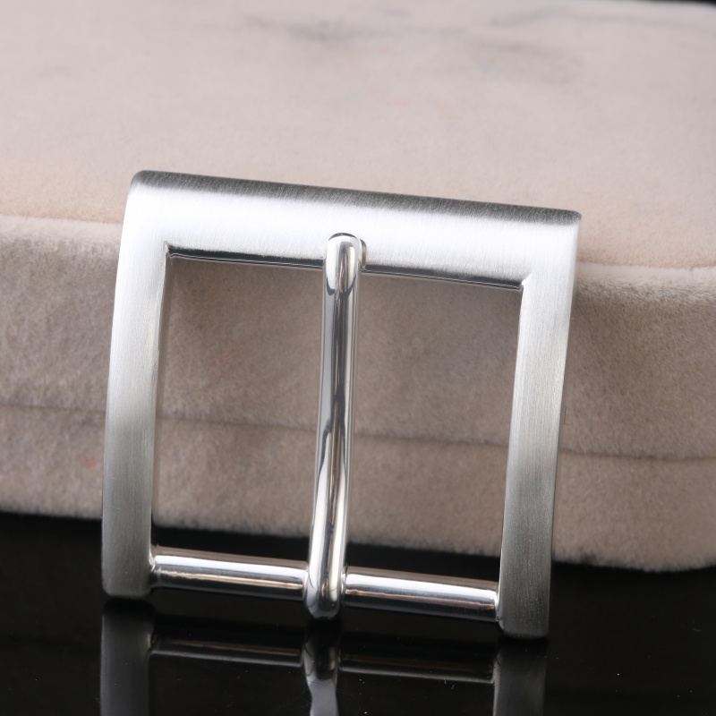 Серебряная пряжка для ремня