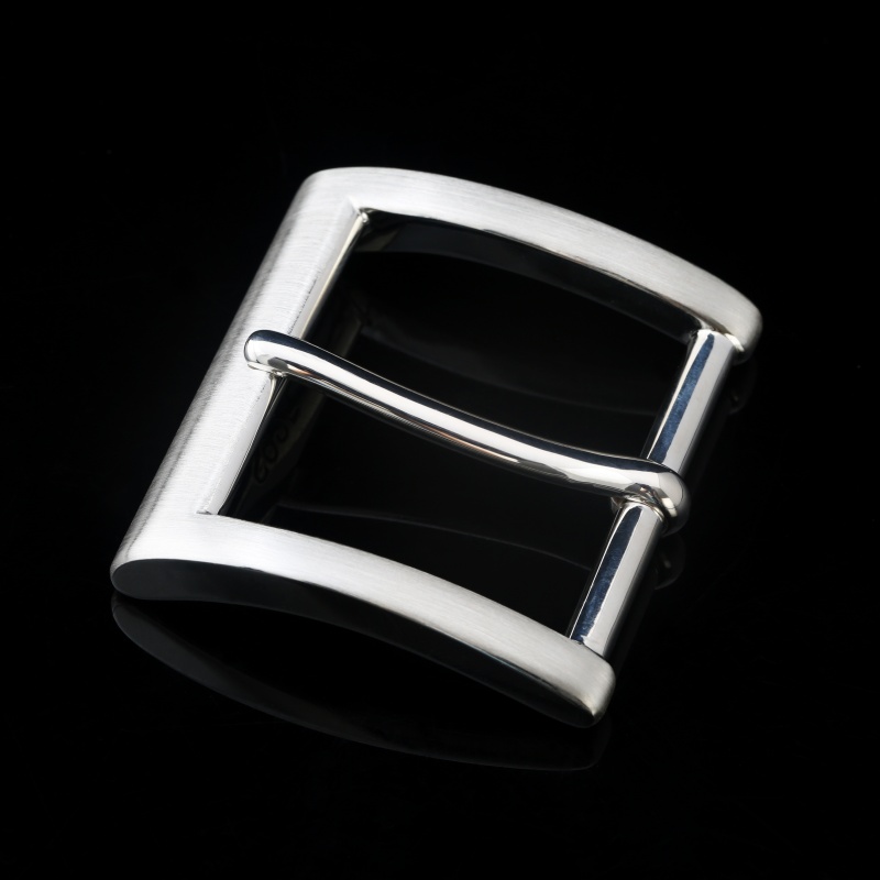 Серебряная пряжка для ремня