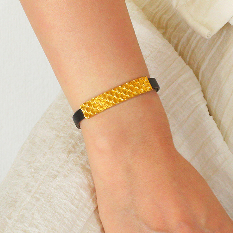 Браслет из чешуи дракона