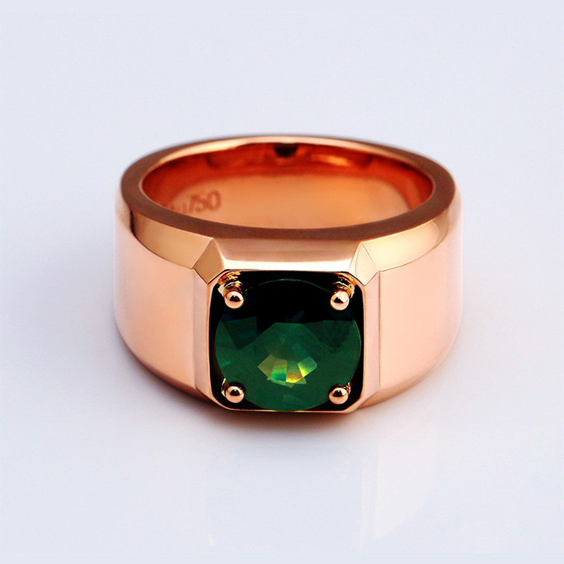 Кольцо с изумрудом из розового золота 18K