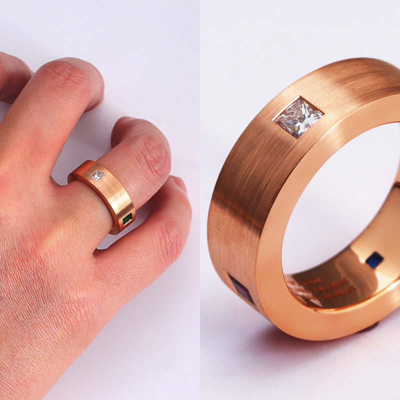 Кольцо с квадратными бриллиантами из розового золота 18 карат