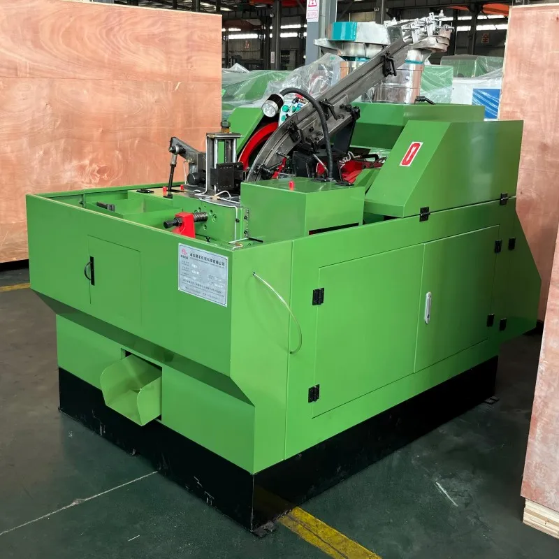 Машина для холодной высадки винтов, болтов и гаек с двуглавым передним питателем, открывающим и закрывающим пресс-формы.DH5-6-70