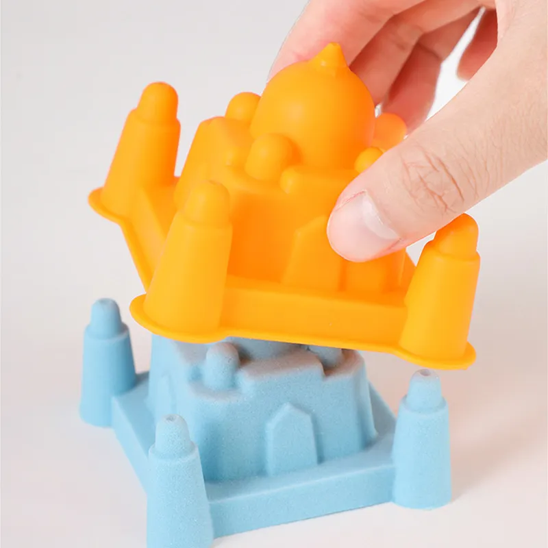 Волшебный песок из сплетенного мешка