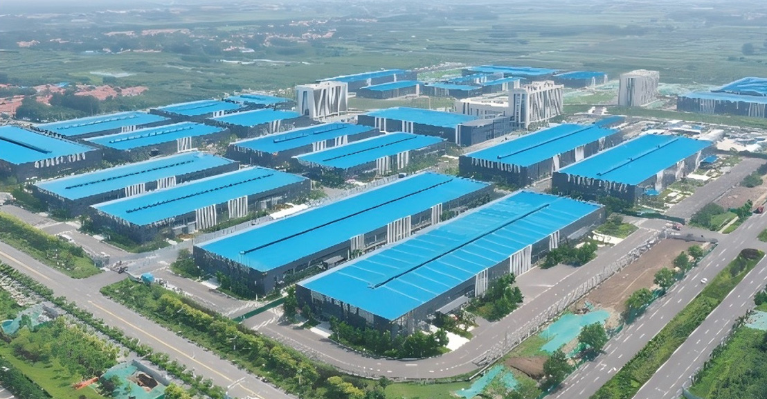 Крупнейшее отечественное предприятие Weichai International Supporting Industrial Park: выполнение строительства систем вентиляции и кондиционирования промышленных цехов, удовлетворение требований к среде эксплуатации производственного оборудования и комфорту персонала.