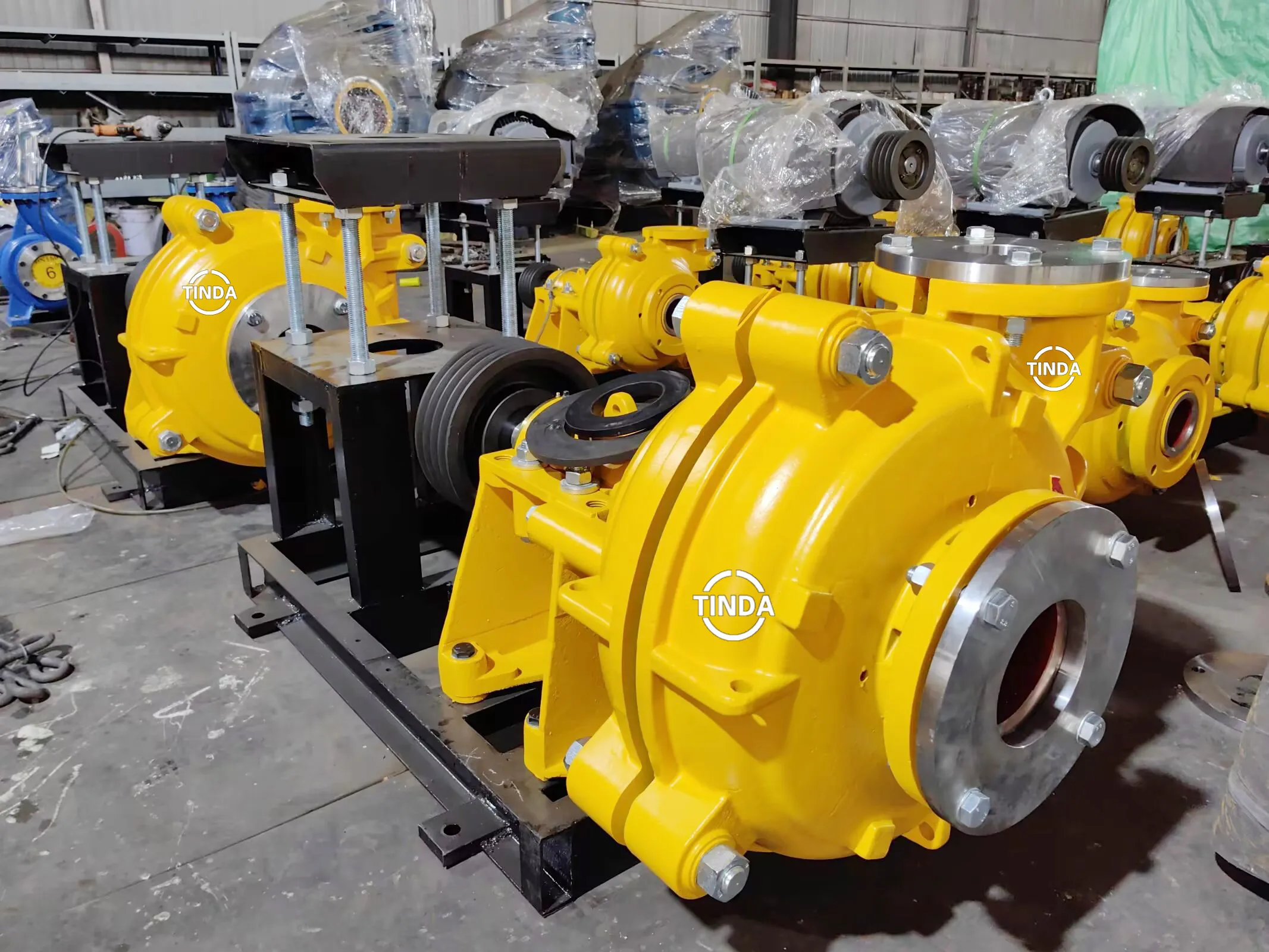Компания Tinda поставляет заказчикам шламовые насосы по индивидуальному заказу.