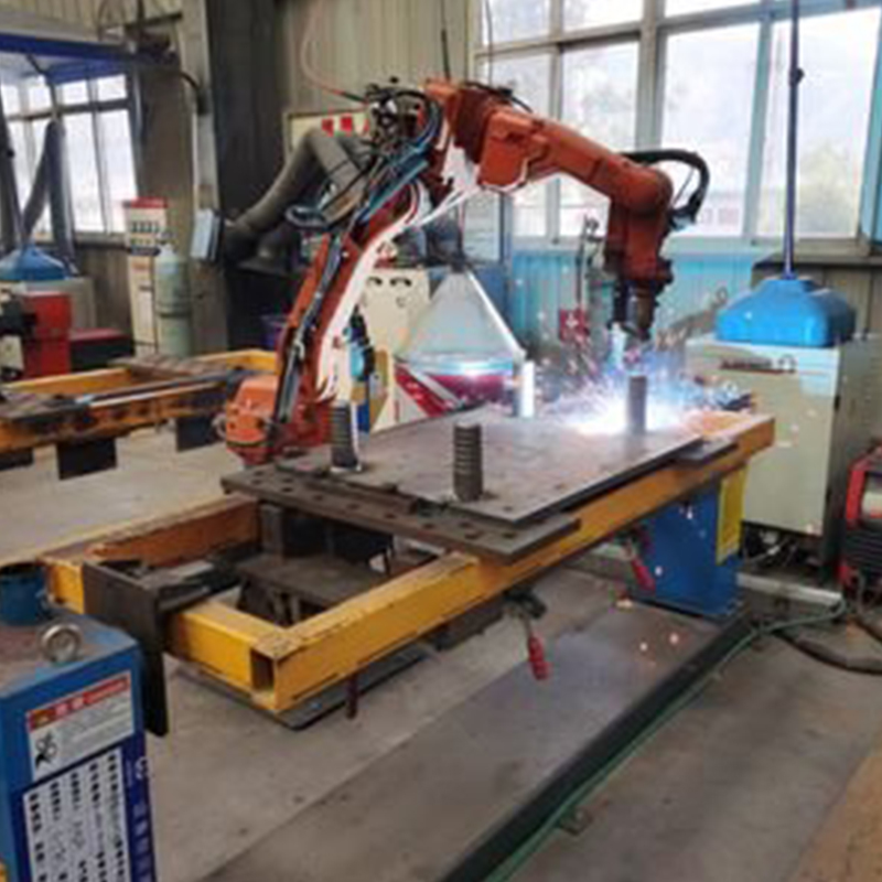 Новости предприятия: ООО «Датун Чжунсинь Сосуд под Давлением» внедрило новое сварочное оборудование, повышая качество продукции и эффективность производства