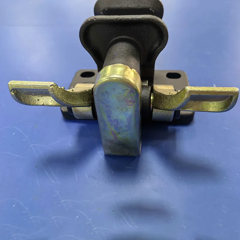 Передние и задние буксировочные крюки для буксировки оборудования BYD