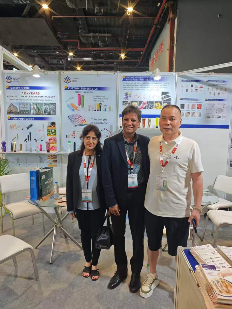 Guangzhou Ailusi Machinery представила оборудование для производства косметики и решения для наполнения и упаковки на выставке Cosmohome Tech Expo 2026 в Индии