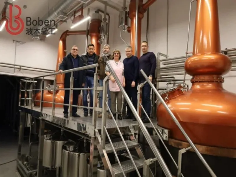 В 2023 году столетний российский ликеро-водочный завод «Саранский завод» успешно заключил партнерское соглашение с компанией ООО Шанхай Бобэнь Лёгкопромышленное Механическое Оборудование.