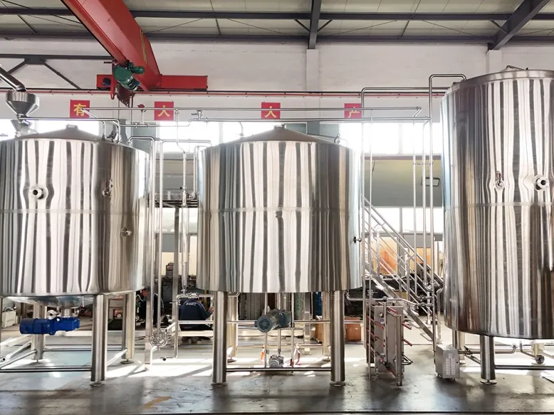 Передовое оборудование, призванное расширить возможности зарубежного пивоварения односолодового виски, отправляется в Россию: система для пивоварения виски Бурбонская легкая промышленность объемом 12 500 литров доставлена ​​в Россию!