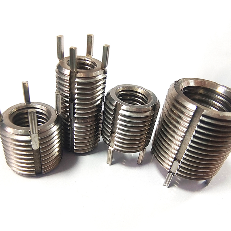INSERT-6 Блокирующаяся резьбовая вставка