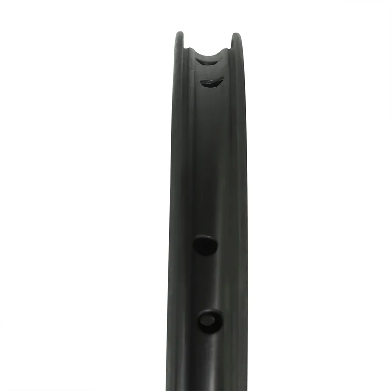BR50X25TL 20″ 451 Премиальный сверхлёгкий бескамерный обод