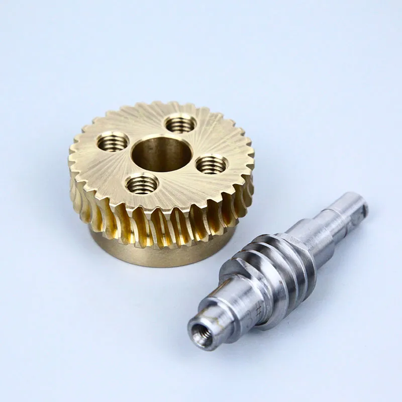 Червячная передача с многозаходным червяком