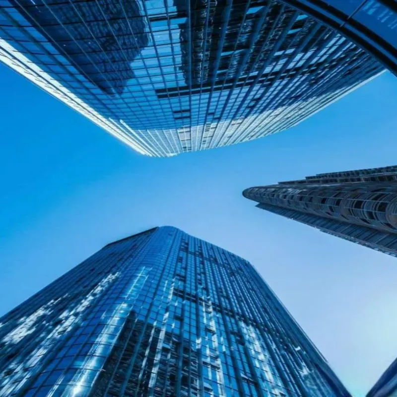 Ключевые соображения по безопасности для китайских предприятий, выходящих на российский рынок лифтов