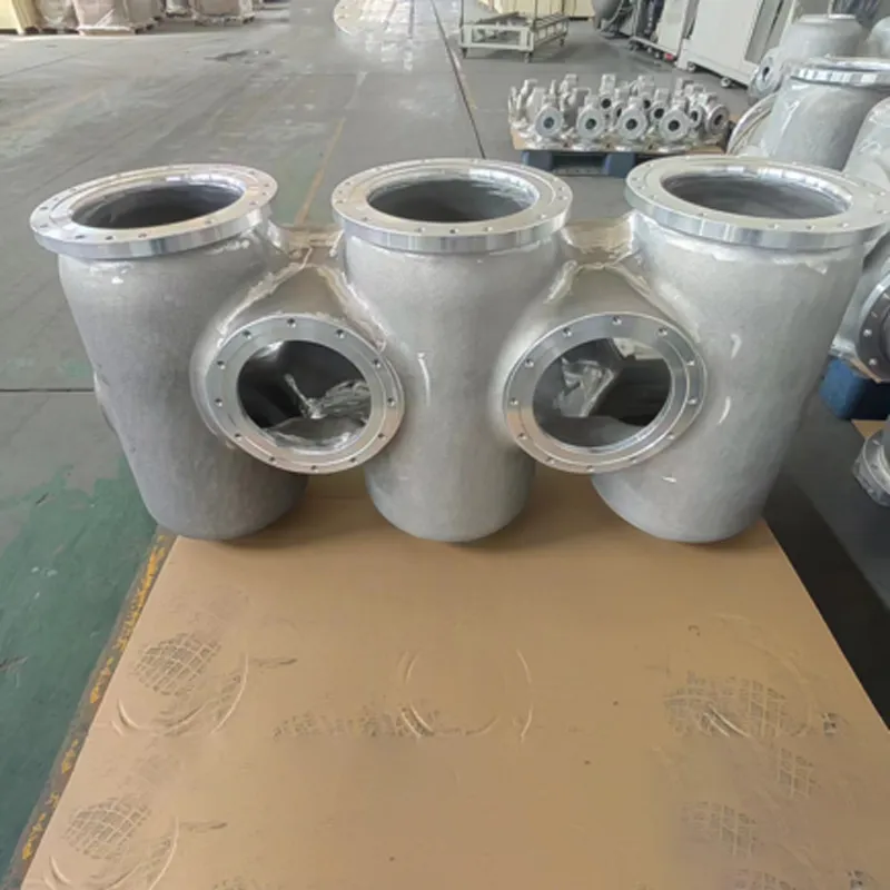 Трехсекционный корпус