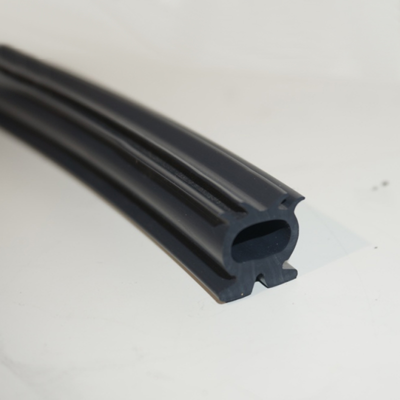 Уплотнитель для дверной промышленности