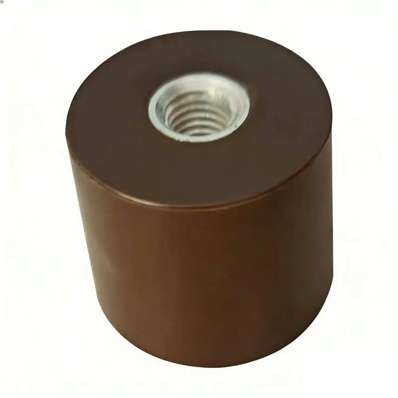 Заземляющий изолятор на среднее и низкое напряжение